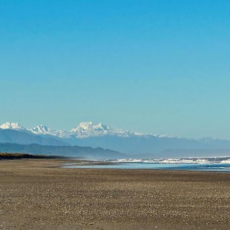 Drifting Sands Beachfront Retreat Hokitika Exterior photo