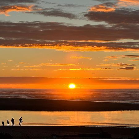 Drifting Sands Beachfront Retreat Hokitika Exterior photo