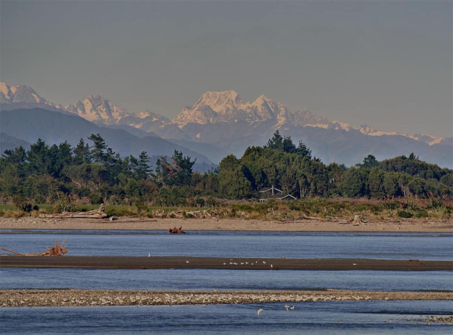 Drifting Sands Beachfront Retreat Hokitika Exterior photo